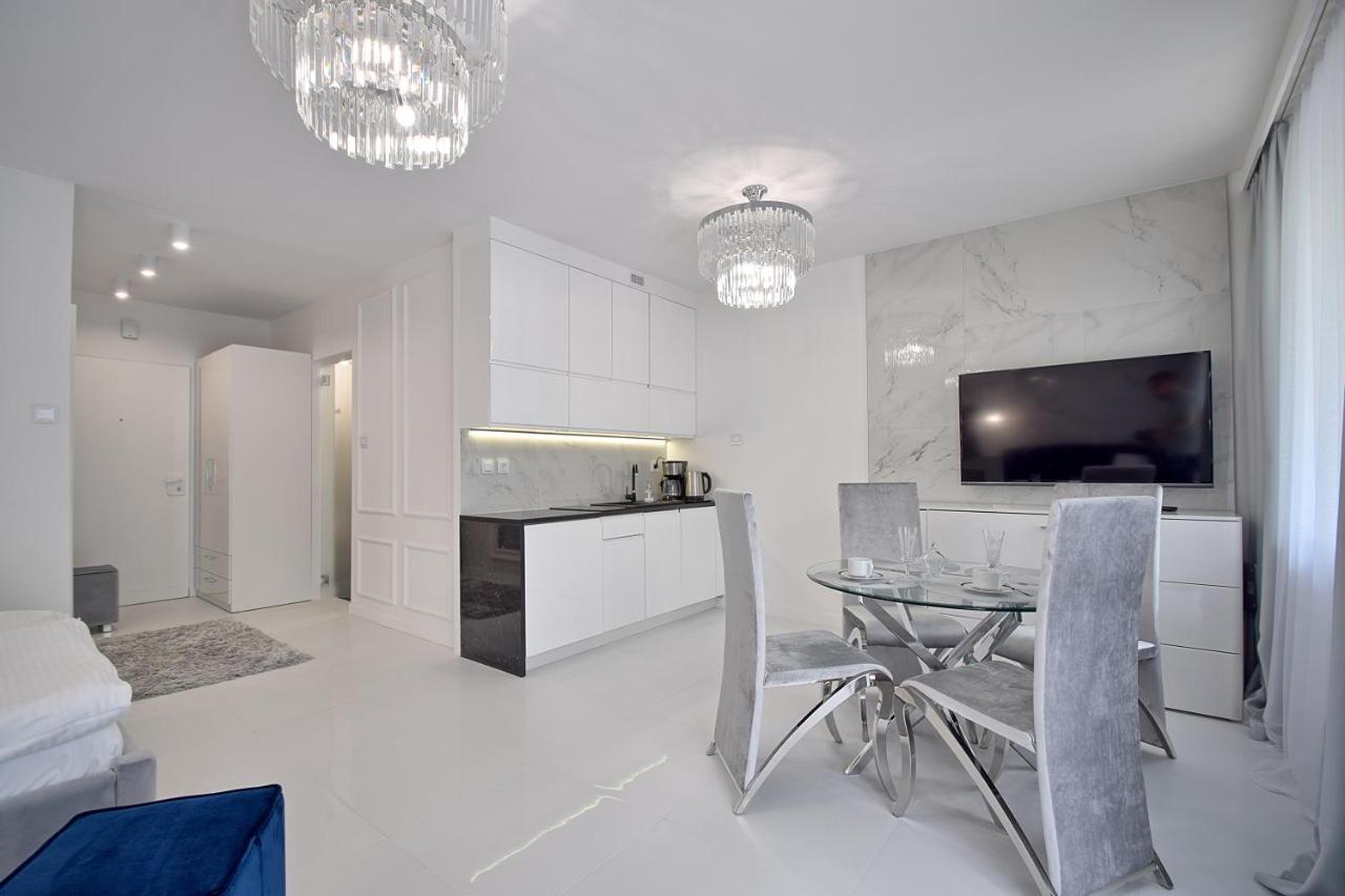 Crystal Apartament 80M Od Plazy, Przy Latarni Morskiej Kołobrzeg Exterior foto